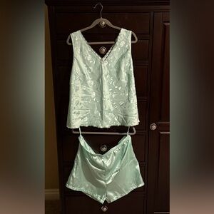 Elegant Floral Satin Pajama Set in Mint Green
